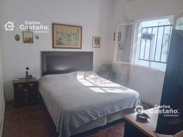 Casa 4 Amb.   Dep. de Servicio, Todo en Planta Baja