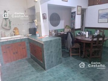 Casa 4 Amb.   Dep. de Servicio, Todo en Planta Baja