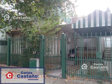 Casa 4 Amb.   Dep. de Servicio, Todo en Planta Baja