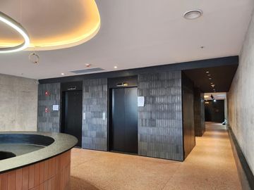 Venta departamento monoambiente con balcon en Vicente Lopez