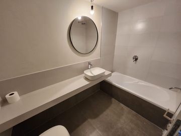 Venta departamento monoambiente con balcon en Vicente Lopez