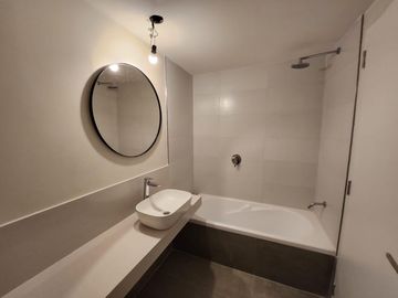 Venta departamento monoambiente con balcon en Vicente Lopez