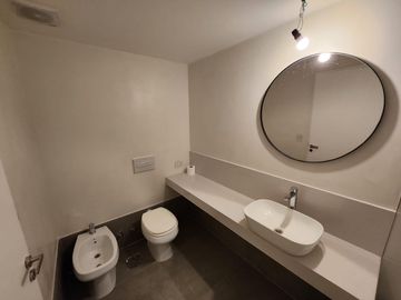 Venta departamento monoambiente con balcon en Vicente Lopez