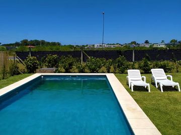 Venta de casa 4 dormitorios con pileta en San Eduardo - Pilar