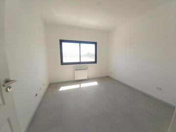 Venta de casa 4 dormitorios con pileta en San Eduardo - Pilar