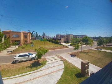 Venta de casa 4 dormitorios con pileta en San Eduardo - Pilar