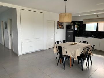 Venta de casa 4 dormitorios con pileta en San Eduardo - Pilar