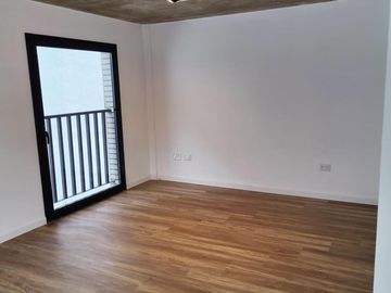 AVA - Venta Excelente Semipiso en Edificio Paunero - Muñiz - San Miguel -