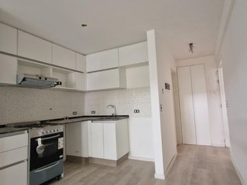 Venta Departamento Ambiente - Palermo. Divisible, a pulmón. Balcón terraza