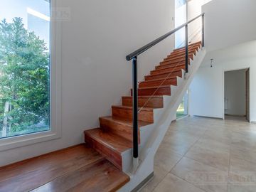 Casa con 3 dormitorios  en venta en  Los Lagos
