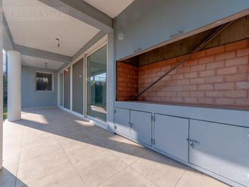 Casa con 3 dormitorios  en venta en  Los Lagos