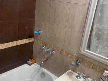DUPLEX 4 AMB. CON PISCINA EN VENTA - CARAPACHAY