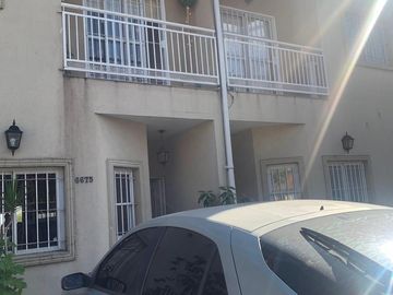 DUPLEX 4 AMB. CON PISCINA EN VENTA - CARAPACHAY