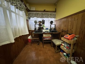 Venta Casa 3 ambientes con amplio jardín en Florencio Varela