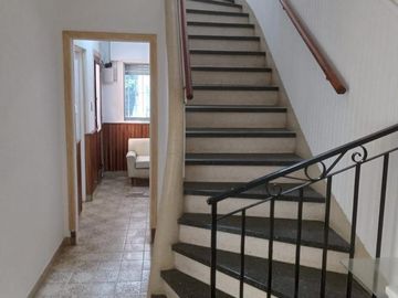 Venta Casa 4 Amb. en 2 Plantas en - Ramos Mejia -  Muy buen Estado, Exc. Ubicación