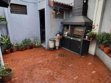 Casa en venta - 1 Dormitorio 1 Baño - 63Mts2 - Tres de Febrero