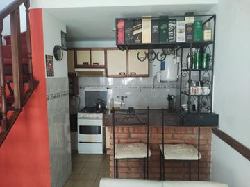 Dúplex de 2 ambientes venta Villa Luzuriaga