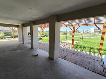 Casa en San Sebastián 4 ambientes Area 7