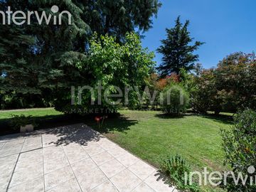 Casa - 4 ambientes con jardin - 2 Cocheras - Saint Thomas Sur - Canning- Esteban Echeverria - Venta