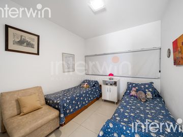 Casa - 4 ambientes con jardin - 2 Cocheras - Saint Thomas Sur - Canning- Esteban Echeverria - Venta