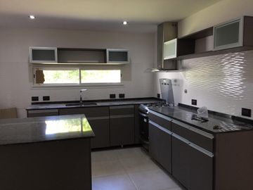 Chalet en barrio Constitucion