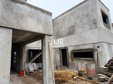 JMR Propiedades | Altos de Campo Grande | Excelente Casa en Venta | Apto Crédito