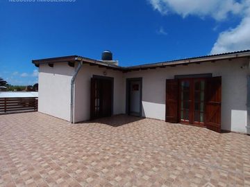 ¡Hermosa casa en zona tranquila de Mar de Ajo!