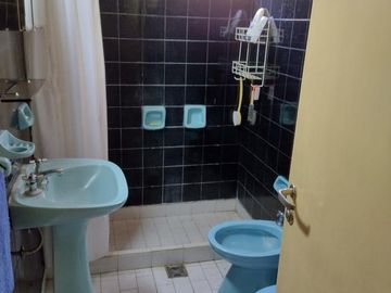 Casa en venta con importante terreno en General Belgrano Buenos Aires interior