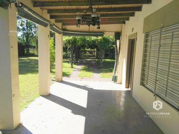 Casa en venta con importante terreno en General Belgrano Buenos Aires interior