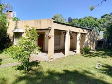 Casa en venta con importante terreno en General Belgrano Buenos Aires interior