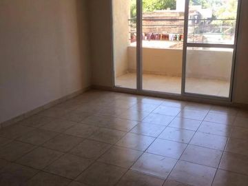 Venta Departamento Monoambiente con Balcón. Barrio Cinco Esquinas, Rosario