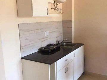 Venta Departamento Monoambiente con Balcón. Barrio Cinco Esquinas, Rosario