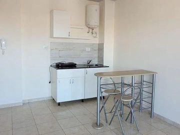 Venta Departamento Monoambiente con Balcón. Barrio Cinco Esquinas, Rosario