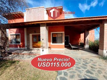 Amplia Casa en Solares