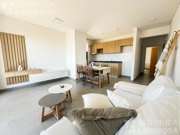 Departamento de dos ambientes con cochera,  en venta- Ituzaingó Sur