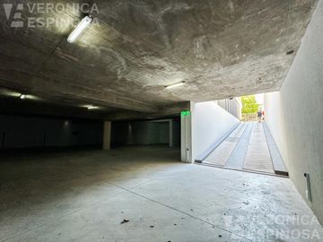 Departamento de dos ambientes con cochera,  en venta- Ituzaingó Sur