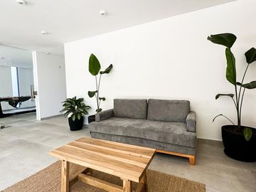 Departamento de dos ambientes con cochera,  en venta- Ituzaingó Sur