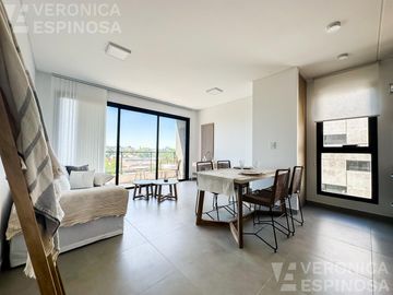 Departamento de dos ambientes con cochera,  en venta- Ituzaingó Sur