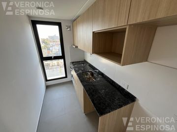 Departamento de dos ambientes con cochera,  en venta- Ituzaingó Sur