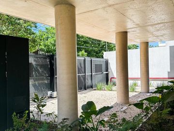 Departamento de dos ambientes con cochera,  en venta- Ituzaingó Sur