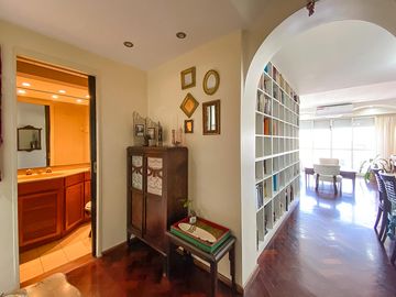 Departamento de Dos Dormitorios con cocina remodelada cercano al Colegio Ingles Mitre y Urquiza
