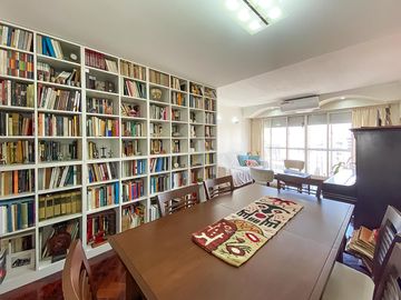 Departamento de Dos Dormitorios con cocina remodelada cercano al Colegio Ingles Mitre y Urquiza