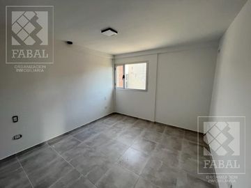 Casa venta Confluencia Rural, 2 dormitorios, 2 baños, jardín y entrada para auto