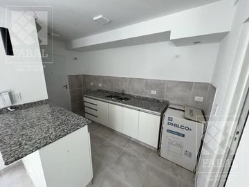 Casa venta Confluencia Rural, 2 dormitorios, 2 baños, jardín y entrada para auto