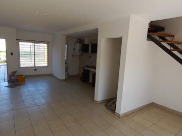 PH en venta - 2 Dormitorios 1 Baño - Cochera - 137Mts2 - Venado Tuerto, General López, Santa Fe