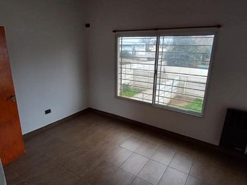 PH en venta - 2 Dormitorios 1 Baño - Cochera - 137Mts2 - Venado Tuerto, General López, Santa Fe