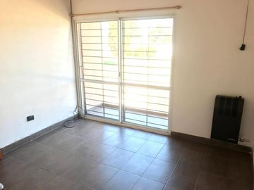 PH en venta - 2 Dormitorios 1 Baño - Cochera - 137Mts2 - Venado Tuerto, General López, Santa Fe