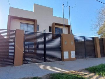 PH en venta - 2 Dormitorios 1 Baño - Cochera - 137Mts2 - Venado Tuerto, General López, Santa Fe