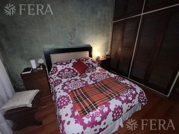 Venta de Casa 4 ambientes con cochera en Wilde