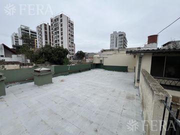 Venta de Casa 4 ambientes con cochera en Wilde